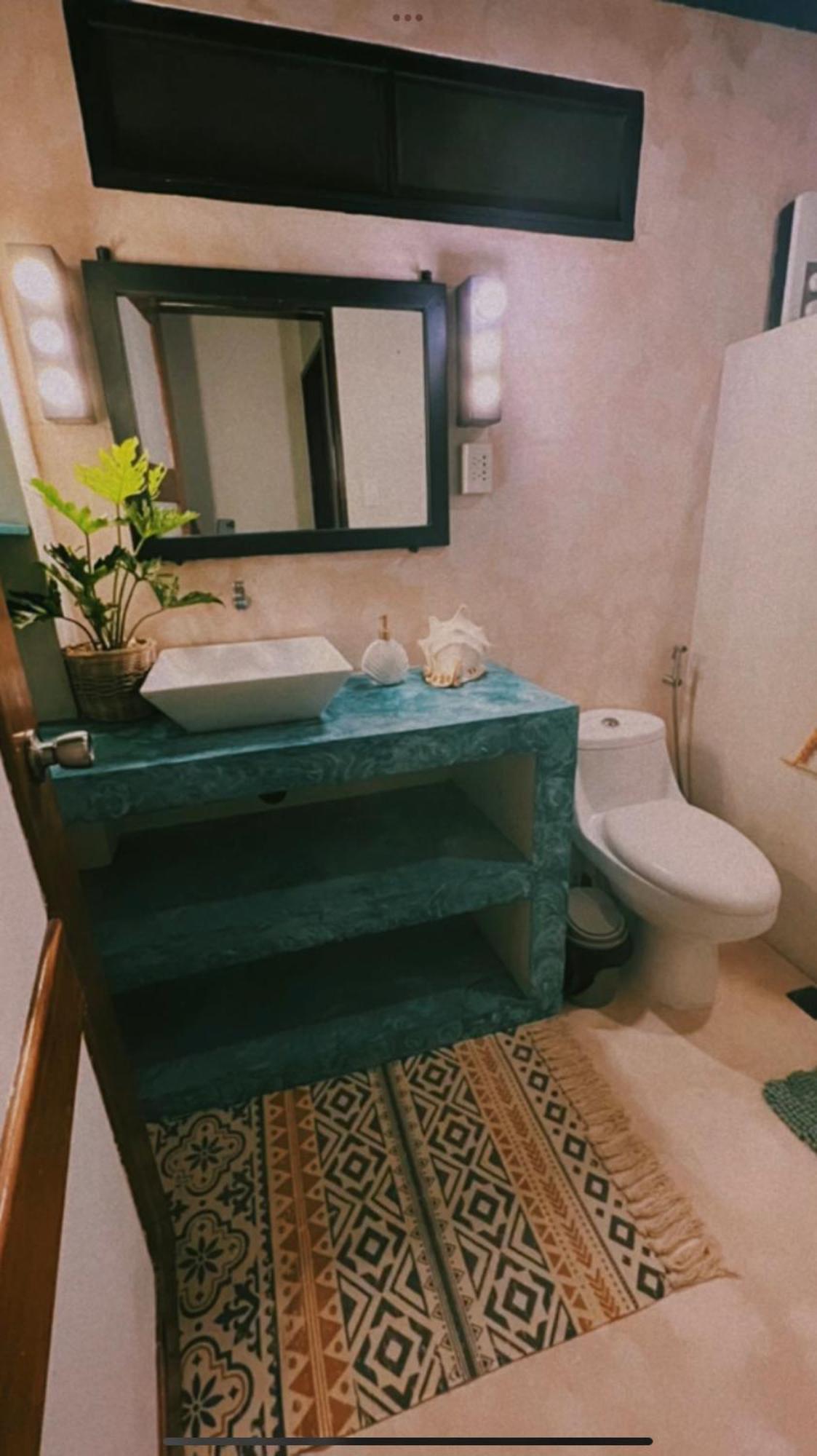 Secret Pool Villa Tuason Beach 卢纳将军城 外观 照片